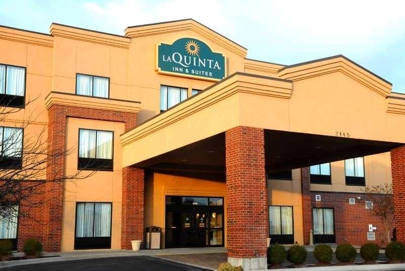 Готель La Quinta By Wyndham Springfield Airport Plaza Екстер'єр фото