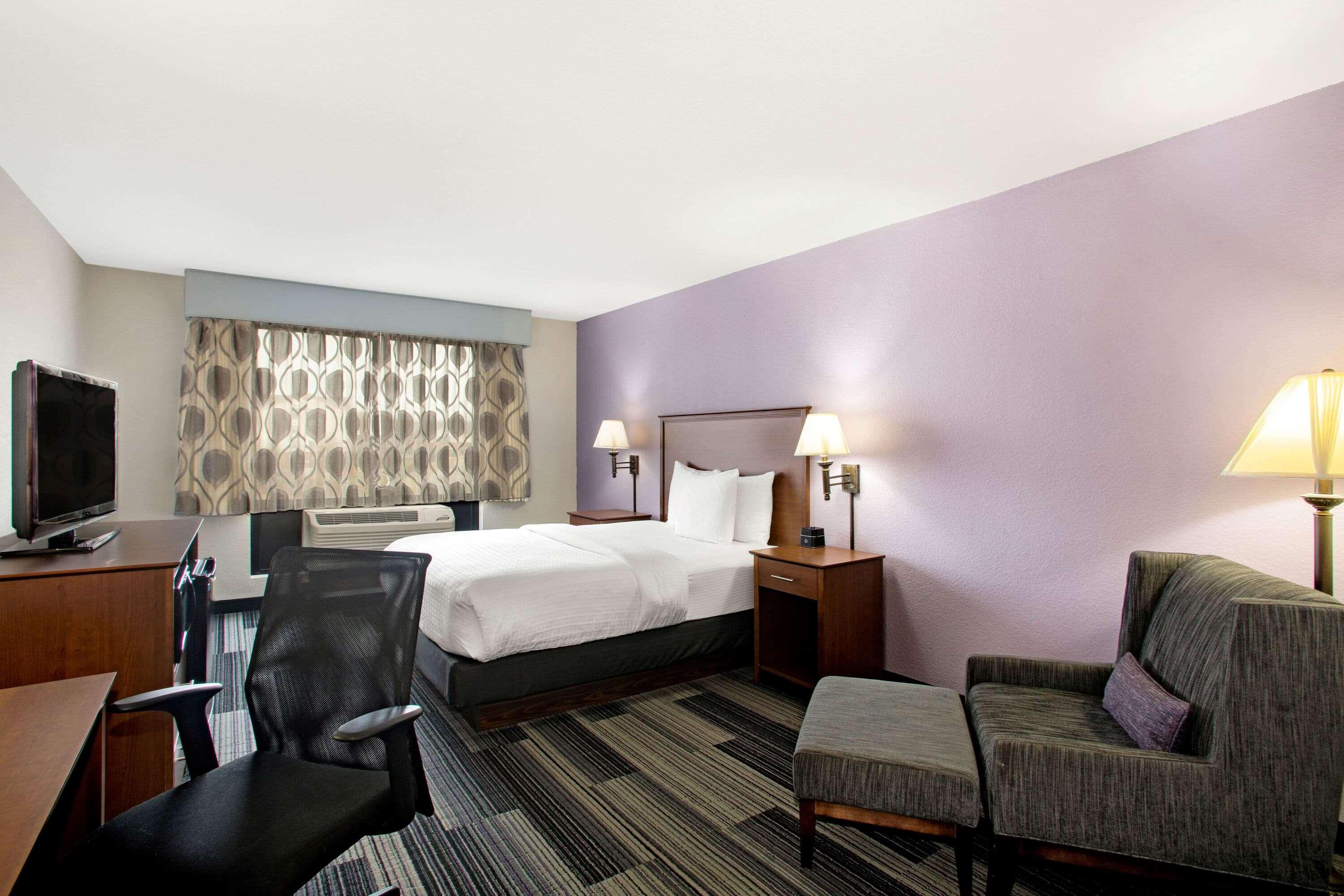 Готель La Quinta By Wyndham Springfield Airport Plaza Екстер'єр фото