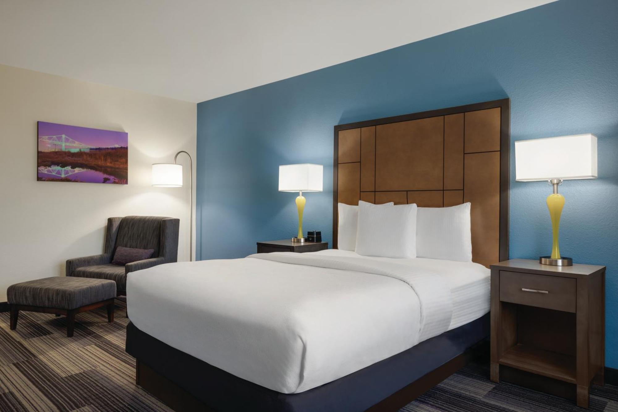 Готель La Quinta By Wyndham Springfield Airport Plaza Екстер'єр фото