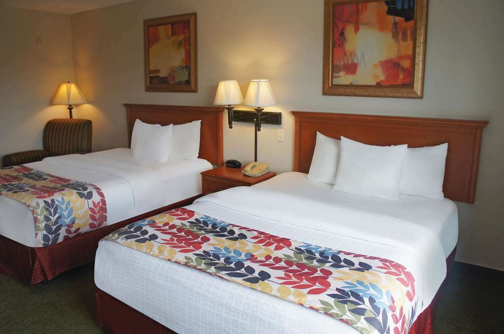Готель La Quinta By Wyndham Springfield Airport Plaza Номер фото