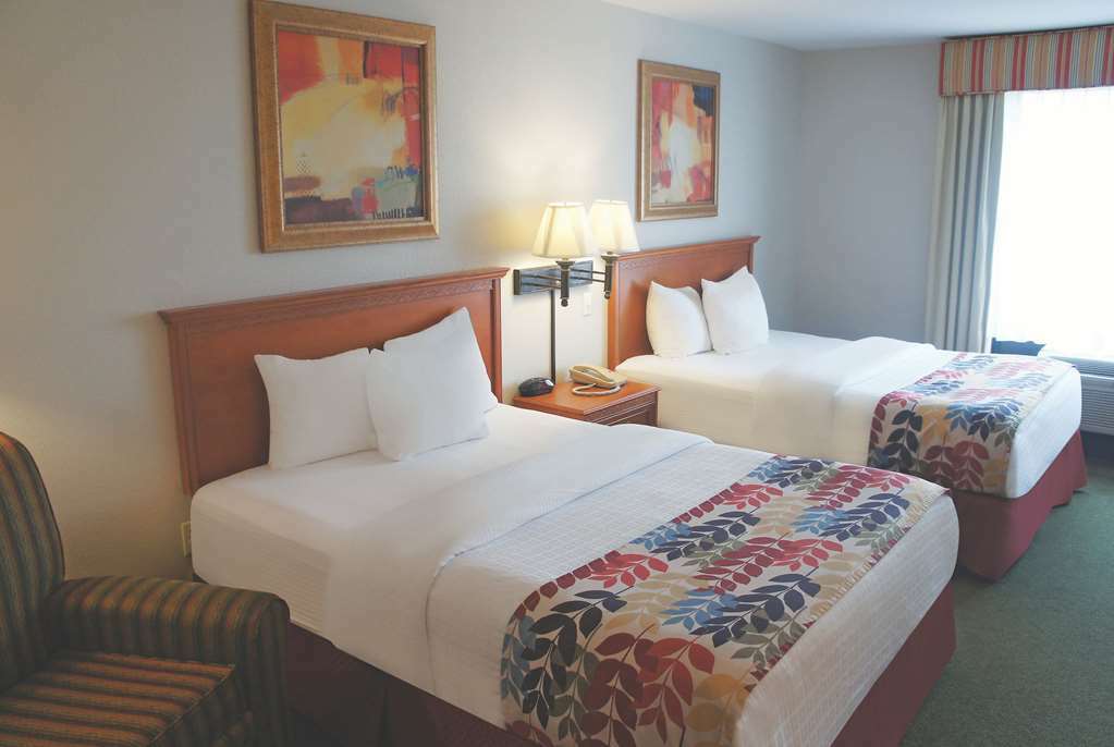 Готель La Quinta By Wyndham Springfield Airport Plaza Номер фото